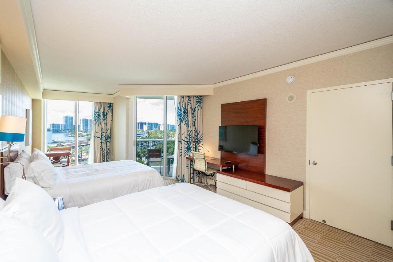 Trump Intl 2 Bedroom Apartment 1600 Sqf Ocean And Bay View Sunny Isles Beach Exterior foto