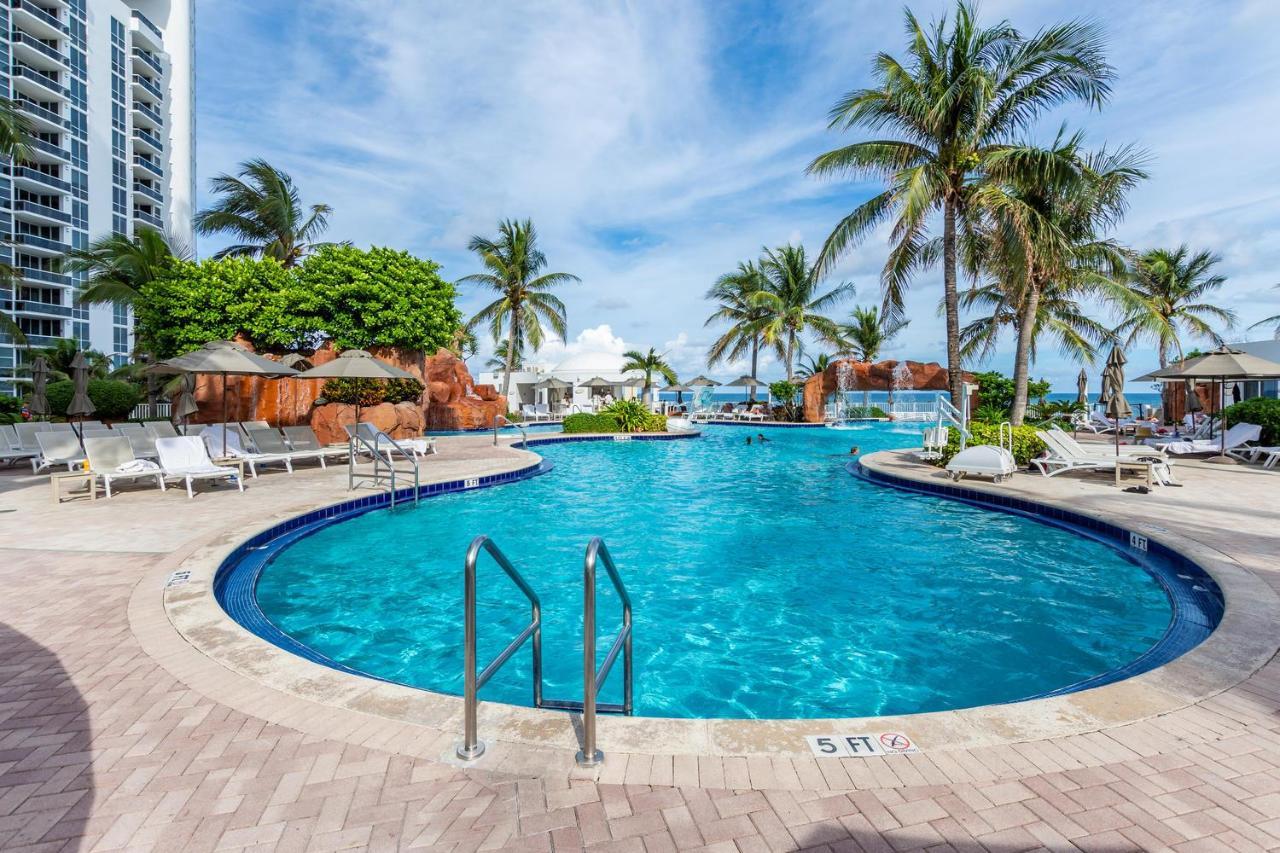 Trump Intl 2 Bedroom Apartment 1600 Sqf Ocean And Bay View Sunny Isles Beach Exterior foto